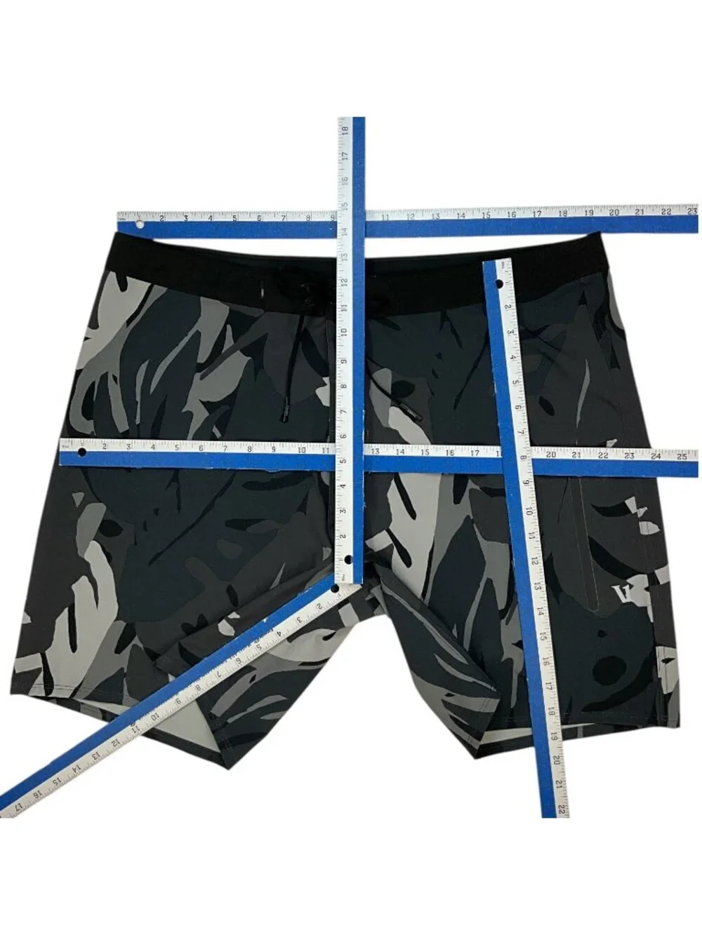 Vuori Infinity Boardshort Swimsuit 38 Charcoal Leaves Swimwear